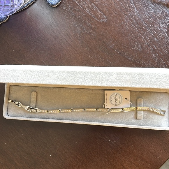 Swarovski silver bracelet w tag! Chain links style. Last picture Swarovski icon! - Picture 1 of 5